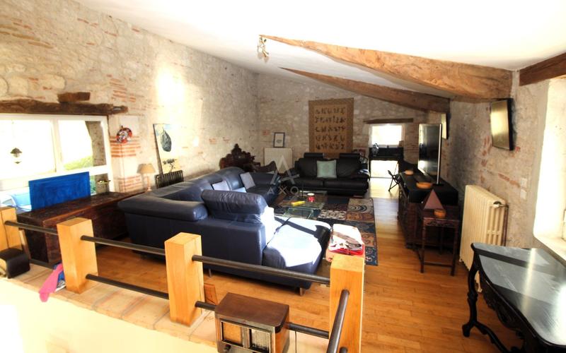 Maison en pierre - 300 m² - 9 pièces