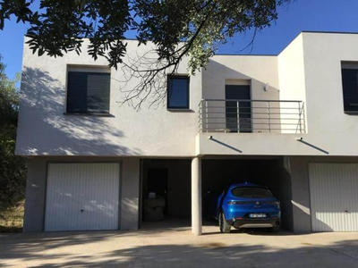 Appartement - 100 m² - 4 pièces