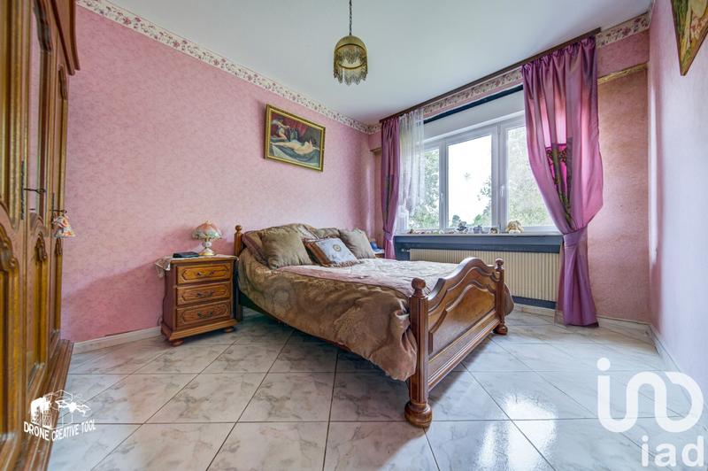 Maison - 203 m² - 9 pièces