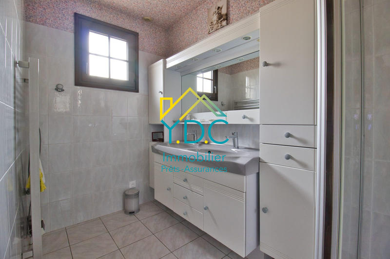 Maison - 121 m² - 6 pièces