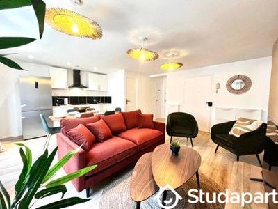 Chambre - 9 m² - 1 pièce