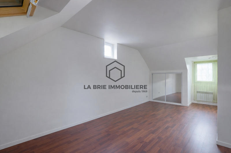 Maison - 170 m² - 7 pièces