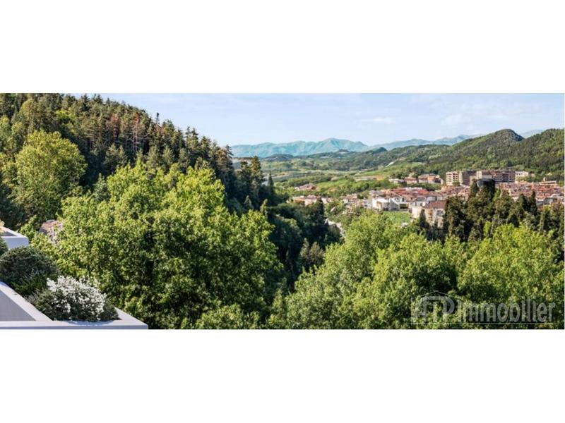 Appartement - 87 m² - 4 pièces