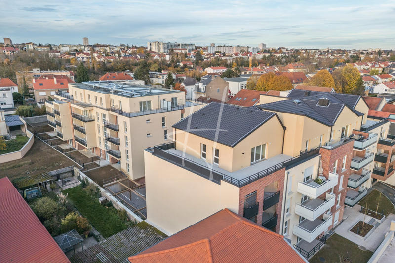 Appartement - 105 m² - 5 pièces