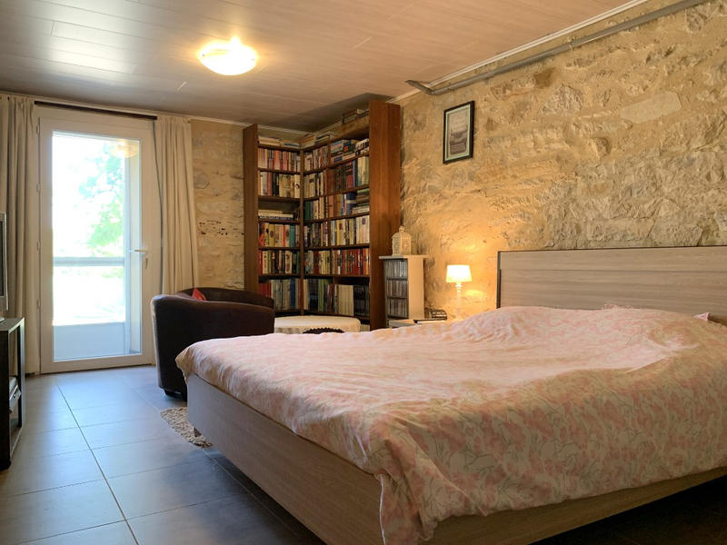 Maison - 220 m² - 7 pièces