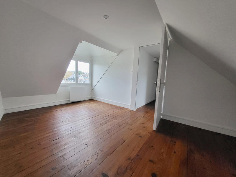 Maison - 109 m² - 7 pièces