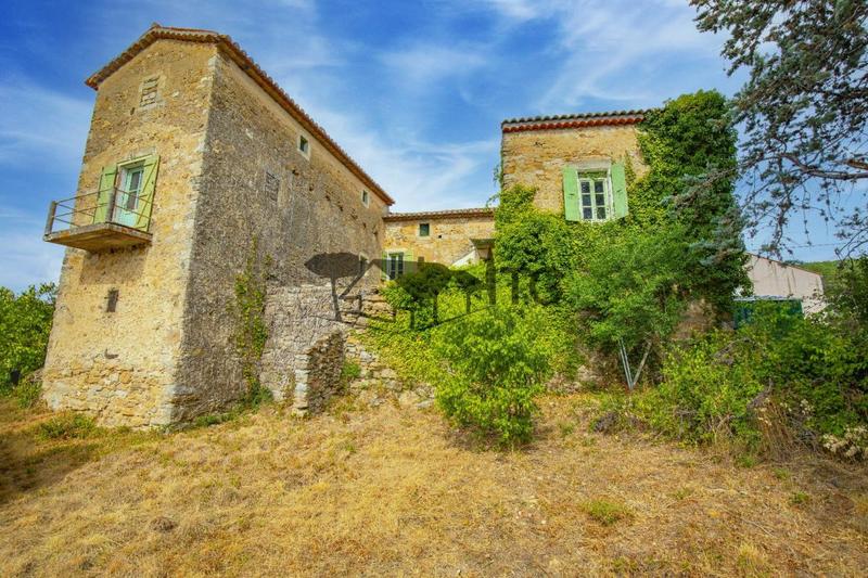 Mas - 130 m² - 5 pièces