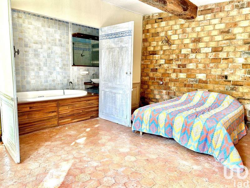 Maison - 167 m² - 6 pièces