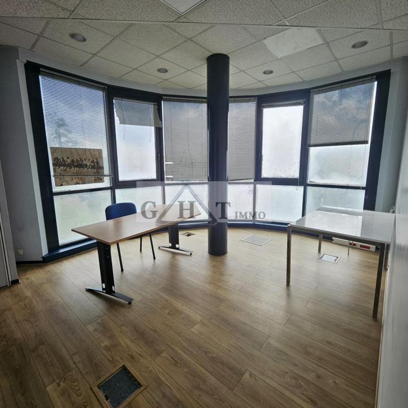 Bureau - 290 m²