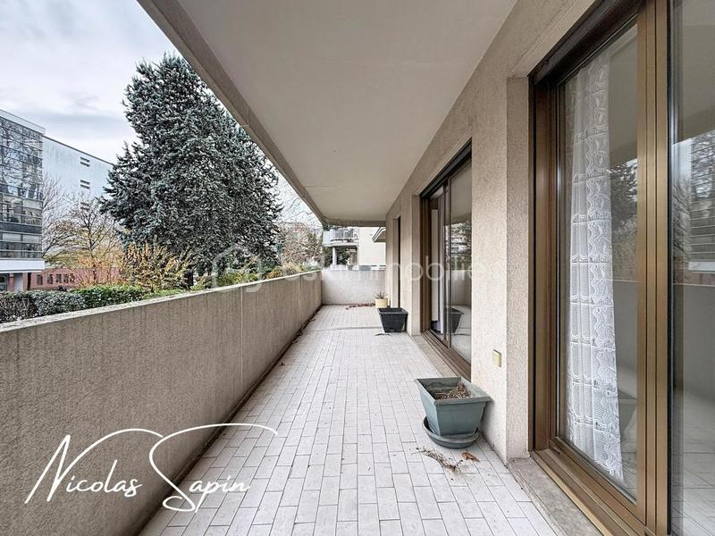 Appartement - 84 m² - 3 pièces