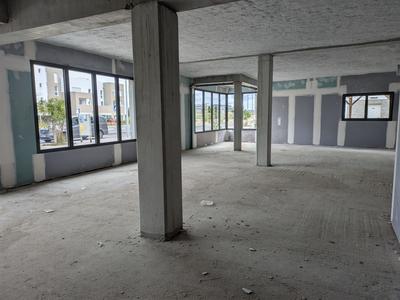 Local commercial - 136 m²