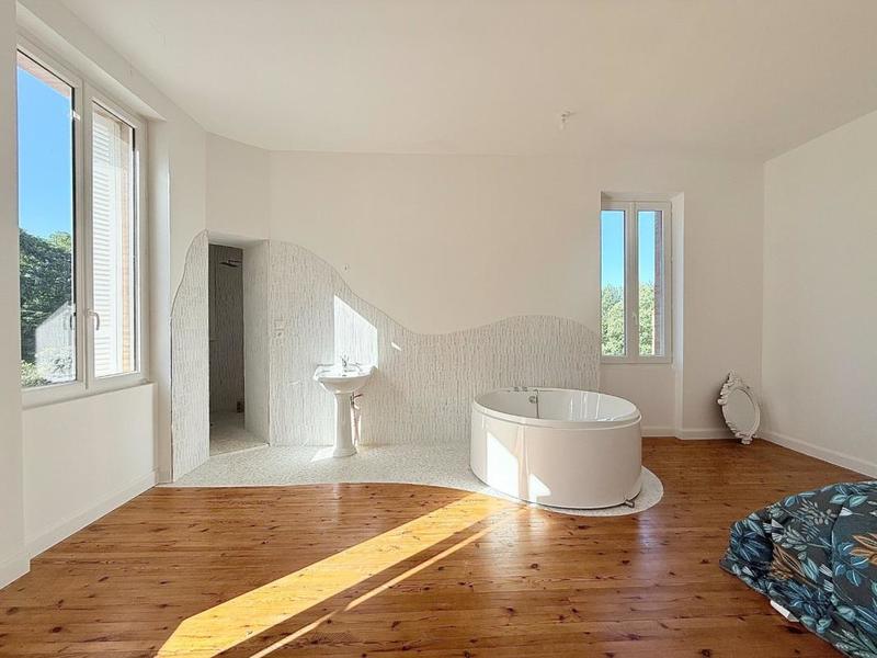 Manoir - 448 m² - 12 pièces