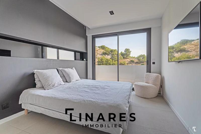 Appartement - 90 m² - 3 pièces