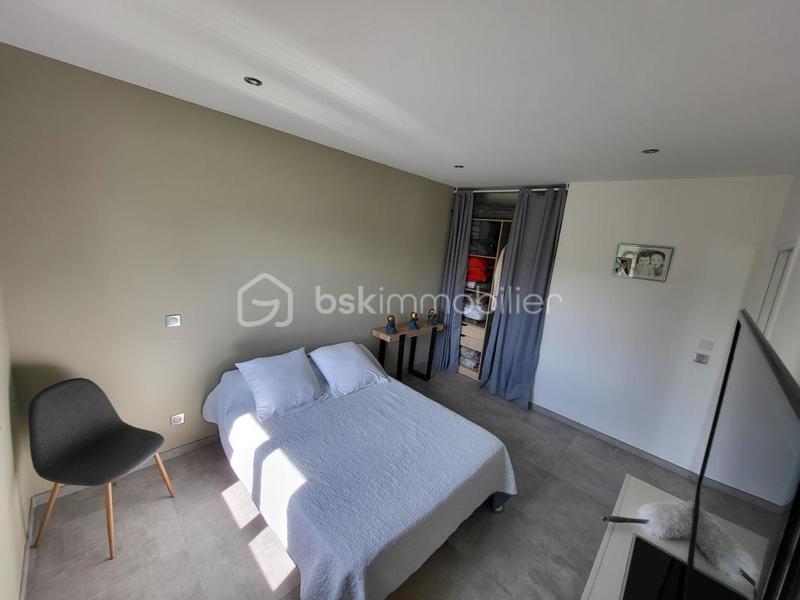 Villa - 137 m² - 5 pièces