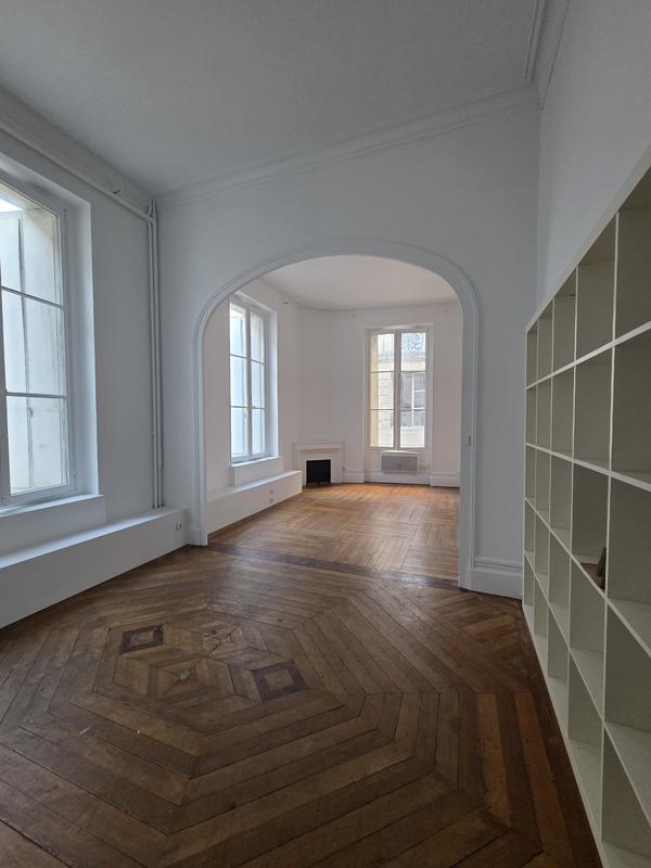 Bureau - 89 m² - 5 pièces