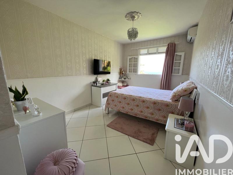 Maison - 110 m² - 6 pièces