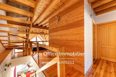 Maison - 340 m² - 7 pièces