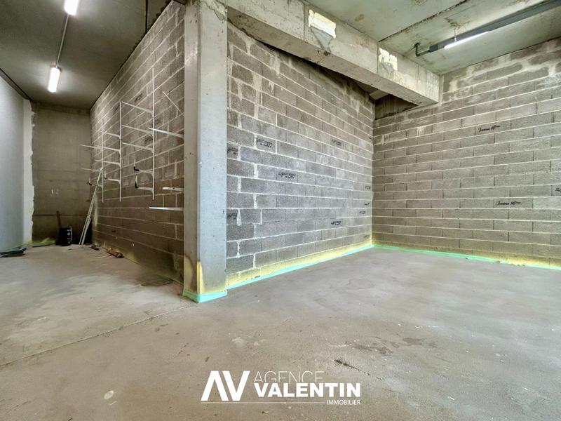 Local commercial - 215 m²