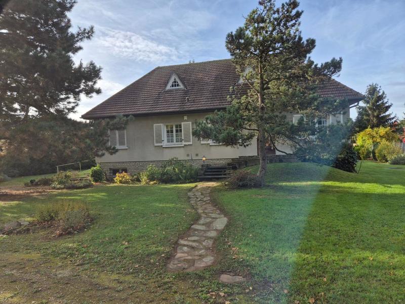 Maison - 200 m² - 6 pièces