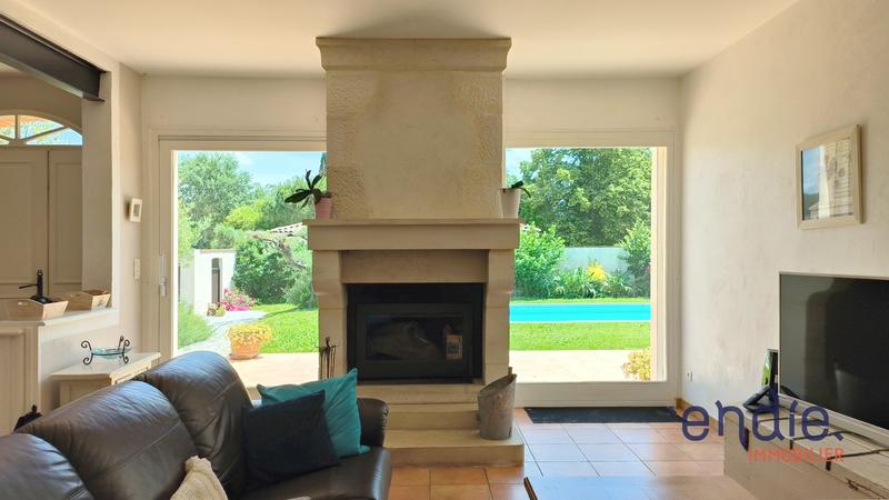 Maison - 249 m² - 8 pièces