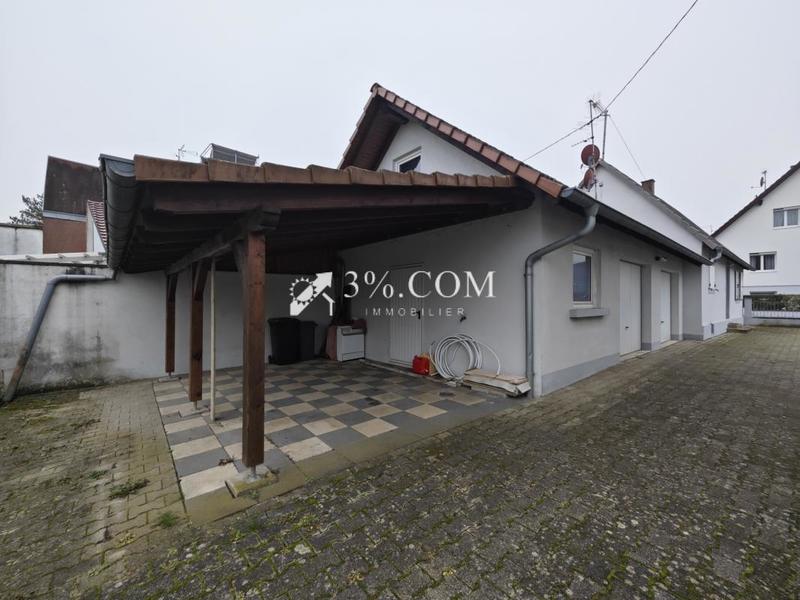 Propriété - 202 m² - 8 pièces