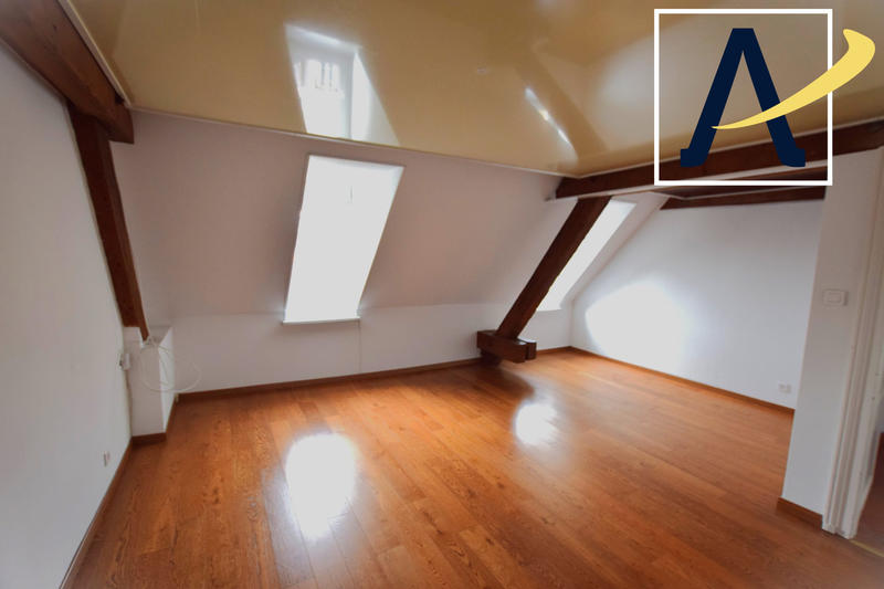 Appartement - 152 m² - 6 pièces