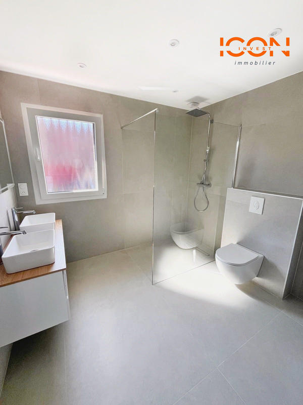 Maison - 110 m² - 6 pièces