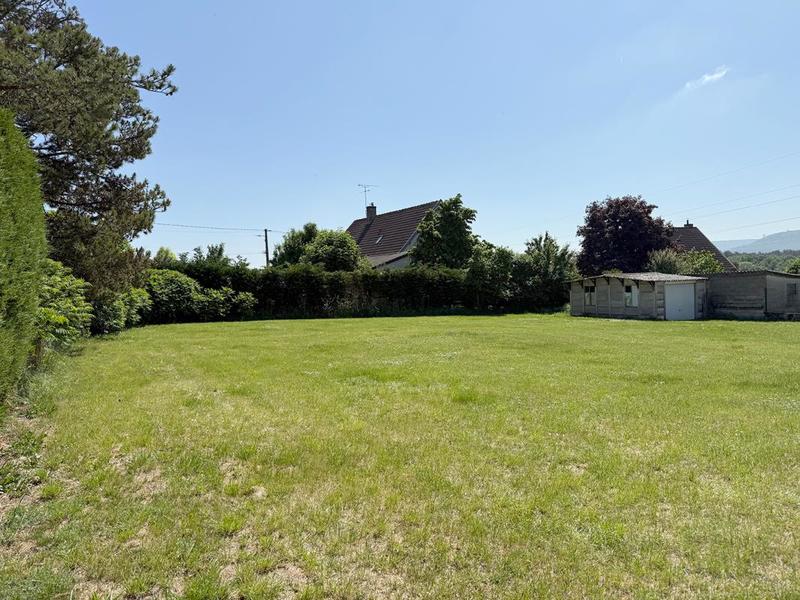 Terrain constructible - 1 000 m²