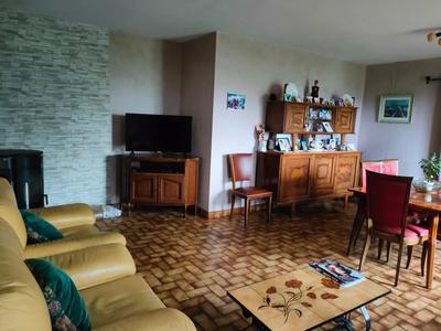 Maison - 80 m² - 5 pièces