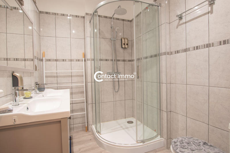 Maison - 102 m² - 5 pièces