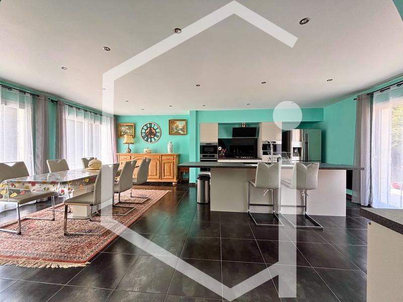 Maison - 165 m² - 5 pièces