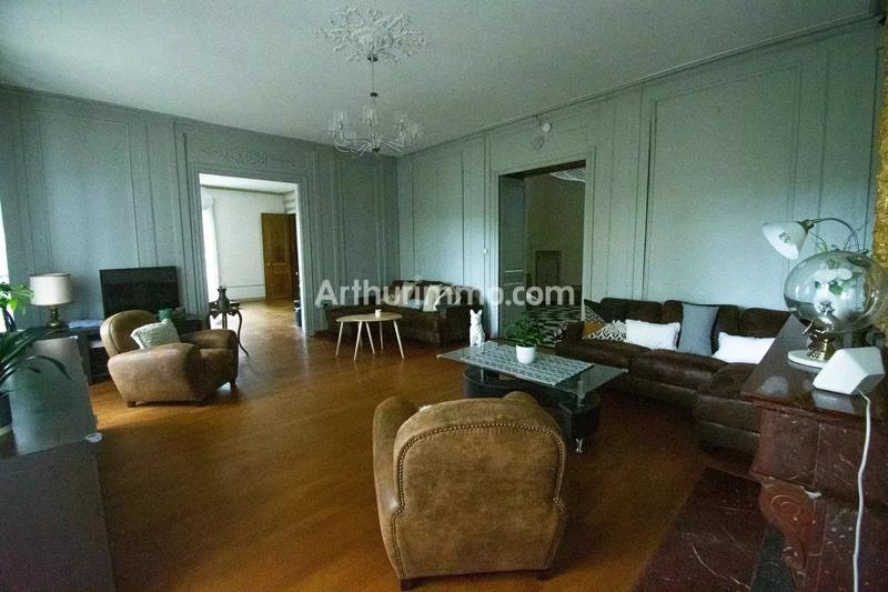 Maison - 547 m² - 14 pièces