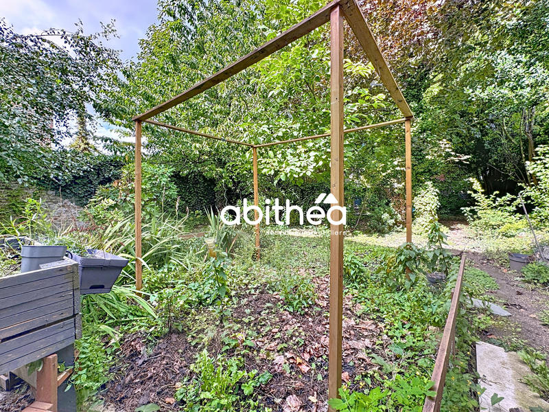 Maison - 226 m² - 8 pièces