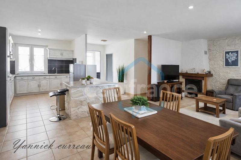 Maison - 130 m² - 6 pièces