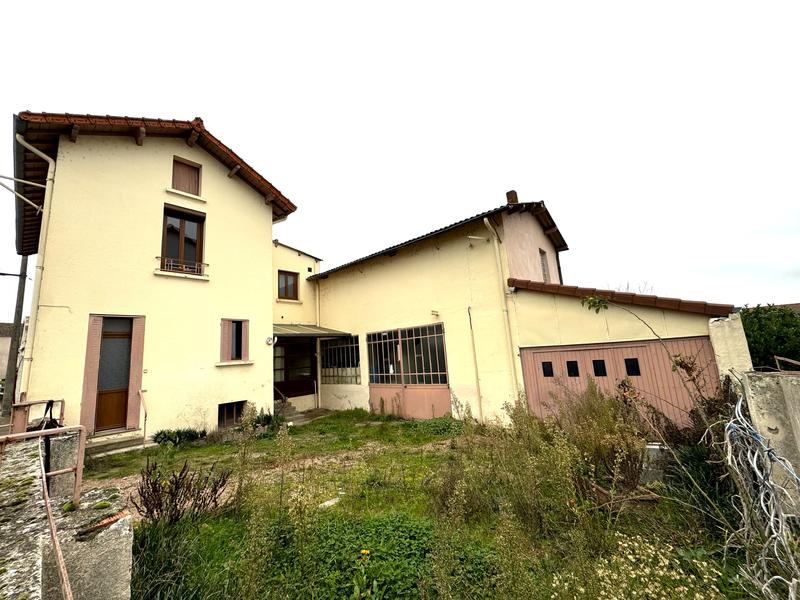 Maison - 100 m² - 6 pièces