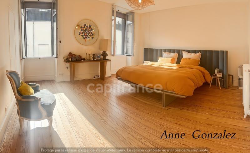 Maison bourgeoise - 237 m² - 9 pièces