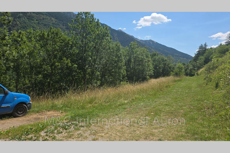 Terrain - 3 500 m²