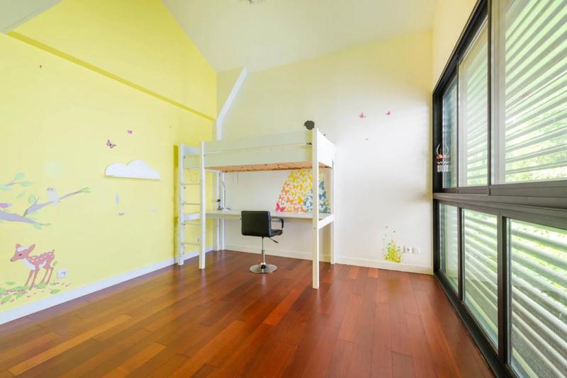 Maison - 170 m² - 6 pièces