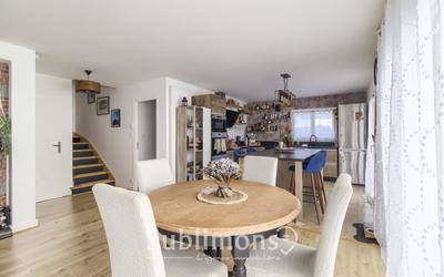 Maison - 95 m² - 5 pièces