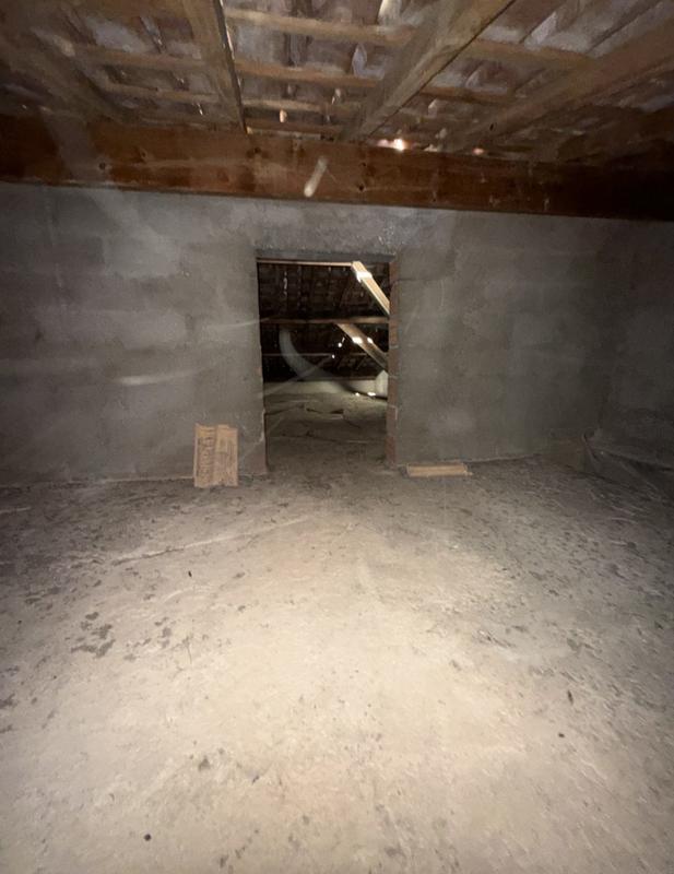 Maison traditionnelle - 210 m² - 5 pièces