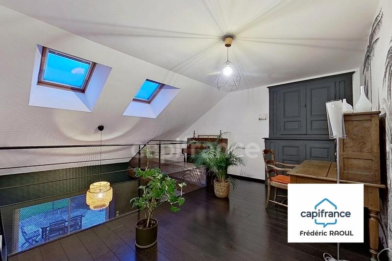 Maison - 227 m² - 6 pièces