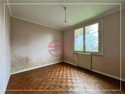 Maison - 88 m² - 4 pièces