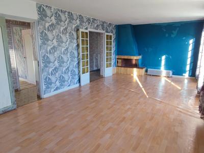 Maison - 180 m² - 8 pièces