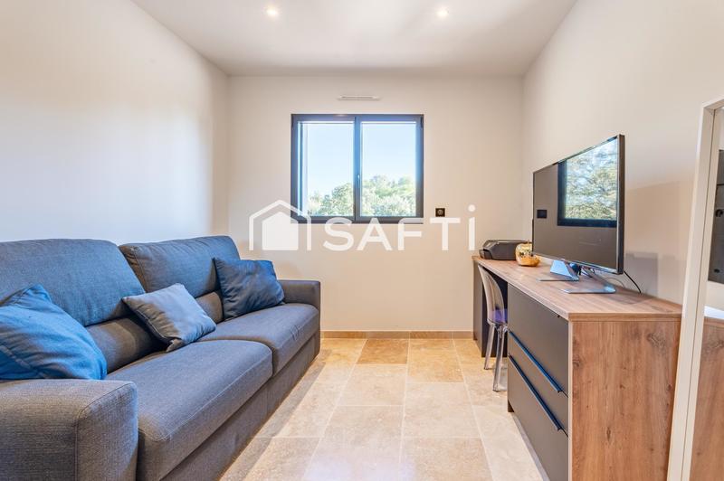 Maison - 181 m² - 6 pièces