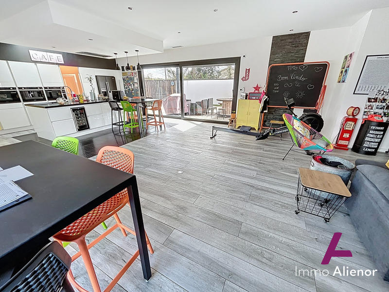 Maison contemporaine - 170 m² - 5 pièces