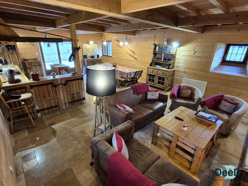 Maison - 140 m² - 4 pièces