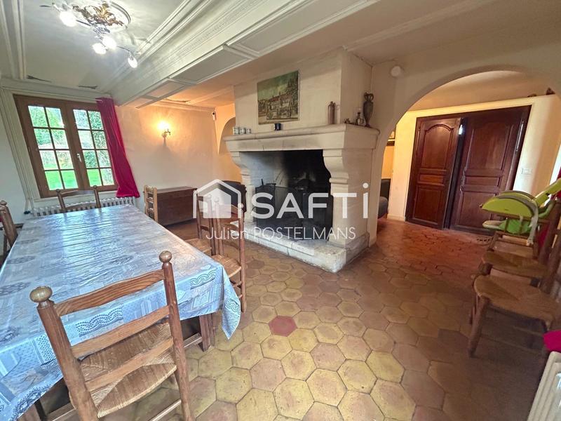 Maison - 201 m² - 8 pièces