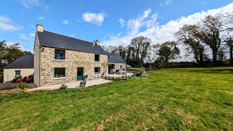 Propriété - 150 m² - 7 pièces