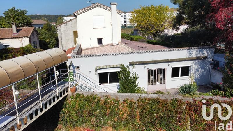 Maison - 345 m² - 15 pièces