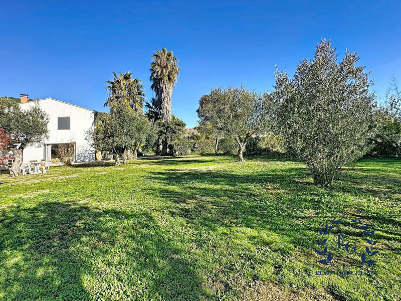 Maison - 170 m² - 5 pièces